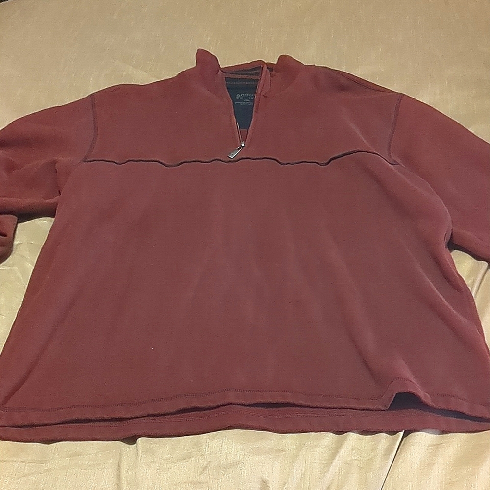 Long sleeved Fleece pullover